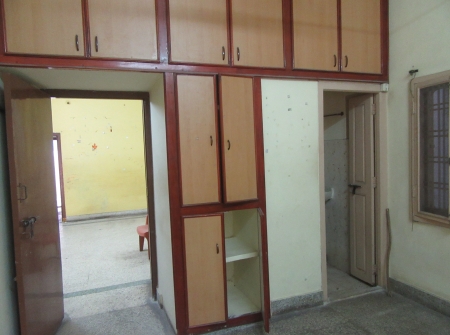 4) Li id 357 - Wood Works in Bedroom.JPG